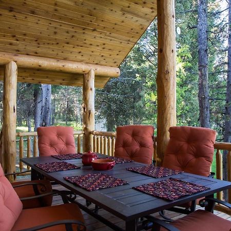 Lumberjack Lodge By Kabino Hot Tub Fire Pit Satellite Wifi Grill Large Porch Island Park Dış mekan fotoğraf